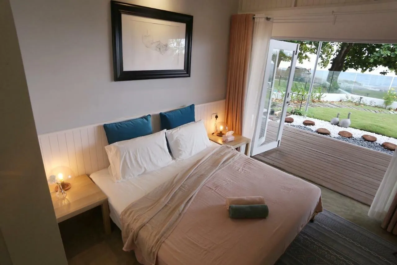 Smell Rose Beach Garden Batu Ferringhi Homestay